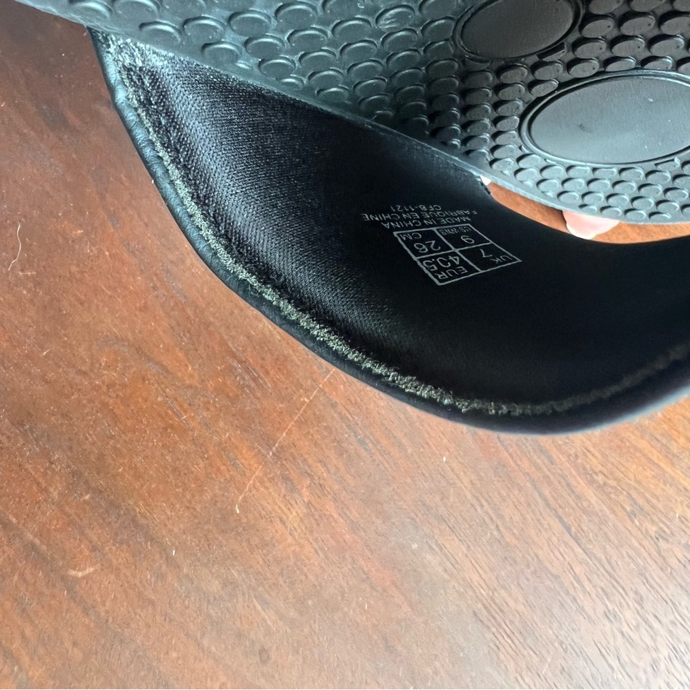 Puma Black Slides with Pink and Teal Logo Woman’s size 7 - Picture 6 of 7